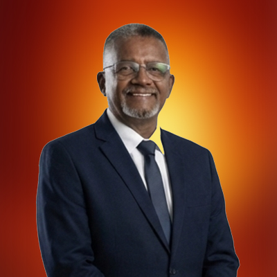Acácio Alves | Fundador & Diretor Executivo (CEO)